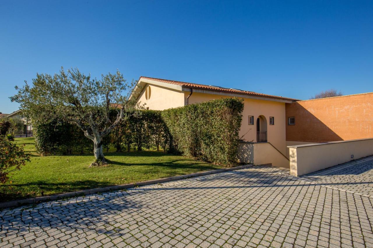 Residence Poggio Degli Ulivi Frascati Ngoại thất bức ảnh